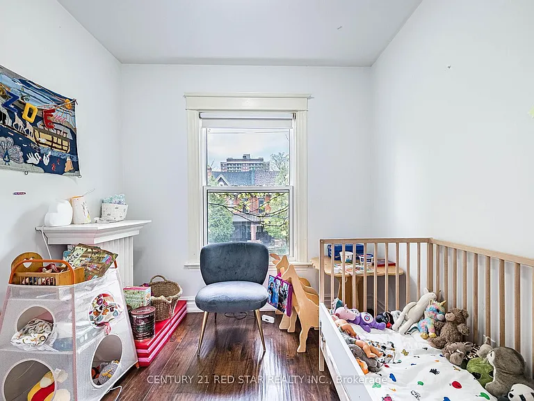 144 Bold St #UPPER — Photo 22