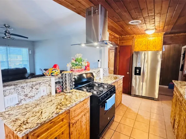 1205 Hector Ave, Pasadena, TX 77502