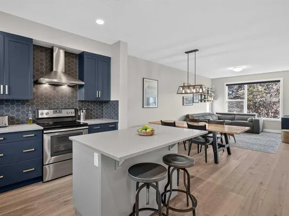 1270 N Walden Dr SE, Calgary, AB T2X 2H5