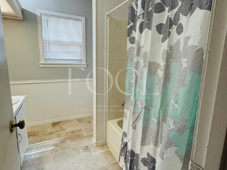 2709 39th St — Photo 12