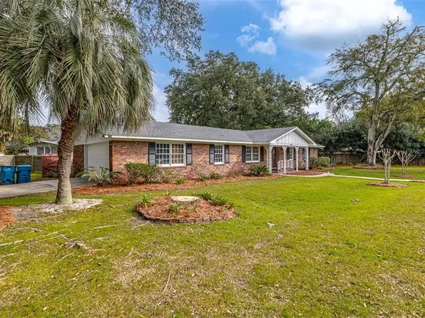 2827 Wildwood Dr, Brunswick, GA 31520