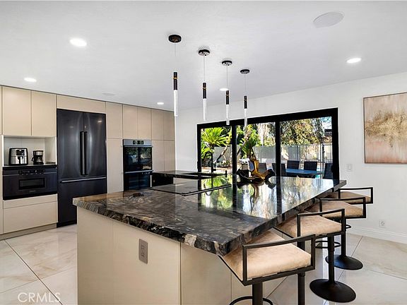 4th image of 23576 Rangoon St