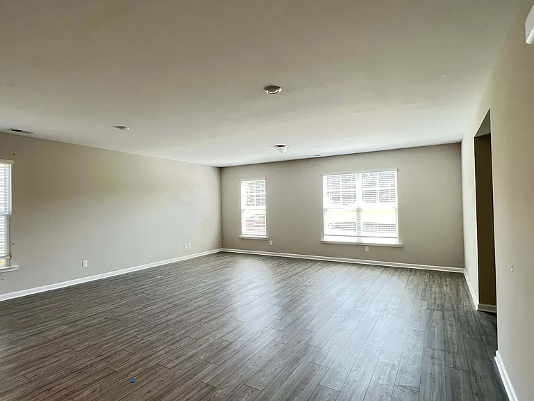 292 Grey Falcon Ave — Photo 20