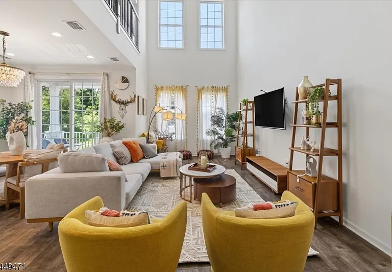 121 Sequoia Dr — Photo 4