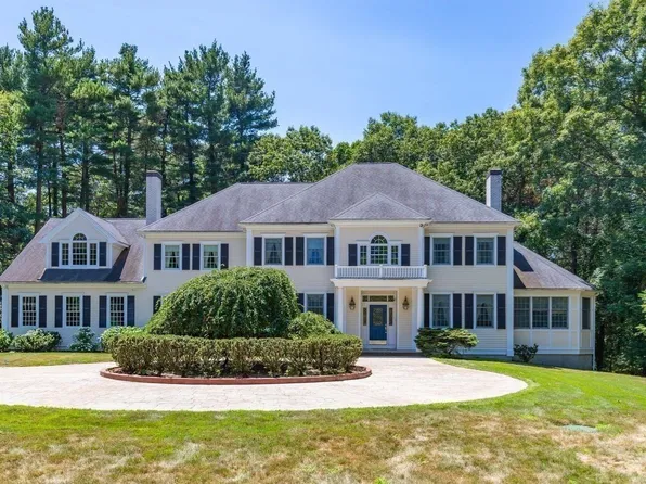 68 Elm St, Canton, MA 02021