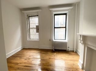 241 W 15th St, New York, NY 10011