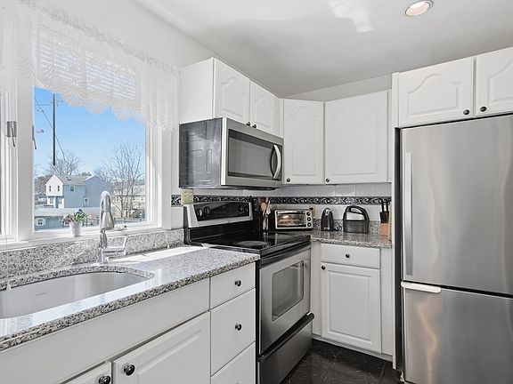 5th image of 20 Fairfield Rd