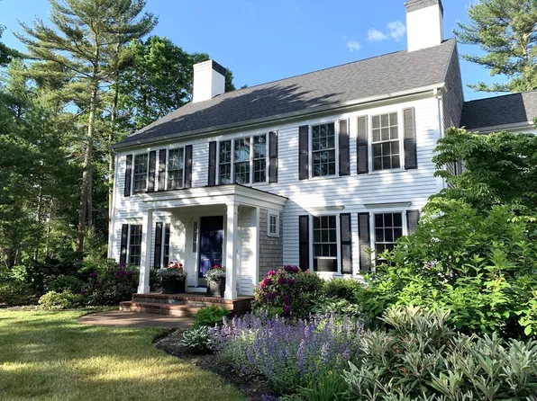 30 Parkers Grove Ln, Duxbury, MA 02332