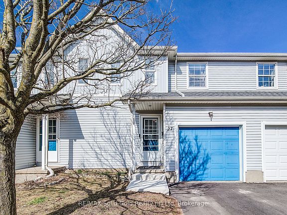 2nd image of 90 Mooregate Cres