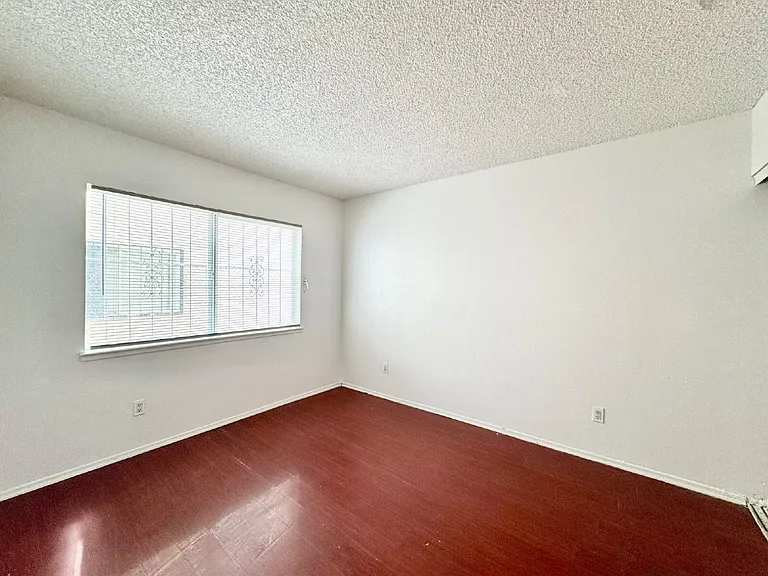 3427 E Cheyenne Ave #B — Photo 27