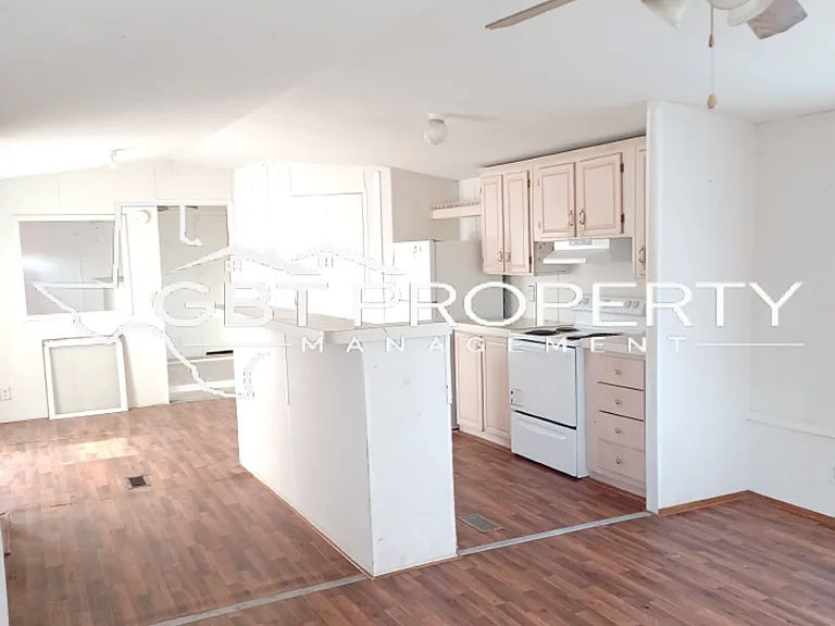 509 Maple St — Photo 1