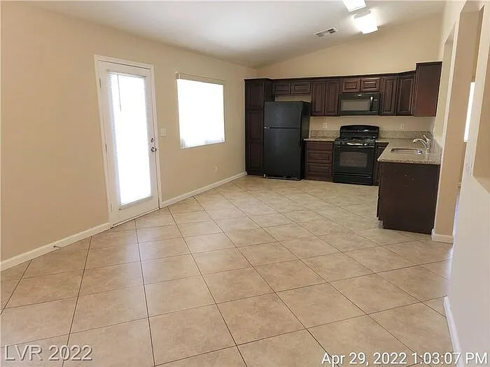 824 Harp Way — Photo 8