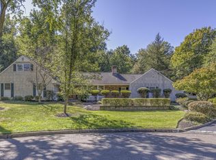 28 Winding Brook Way, Middletown, NJ 07748