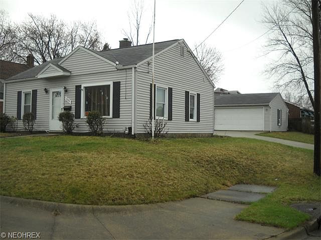 1st image of 844 Lindsay Ave