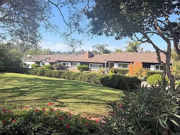 2nd image of 5810 Loma Verde Dr