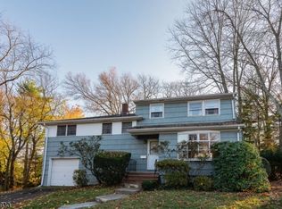 62 Gaynor Pl, Glen Rock, NJ 07452