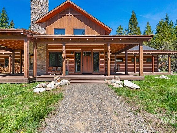 3rd image of 2609 W Mountain Rd