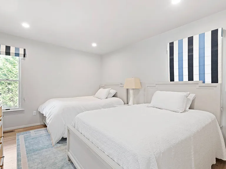 4 Saddle Ln — Photo 8