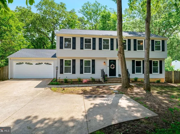 15919 Fairway Dr, Dumfries, VA 22025