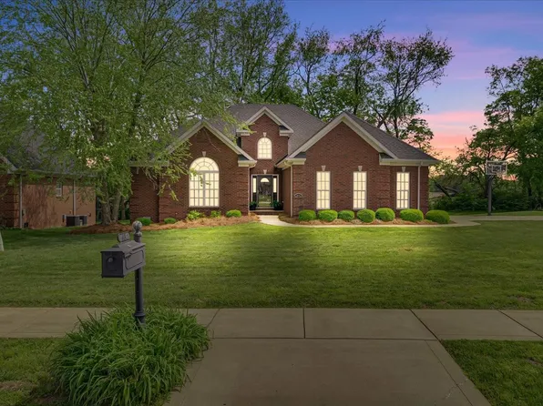 2836 Palisades Ct, Bowling Green, KY 42104