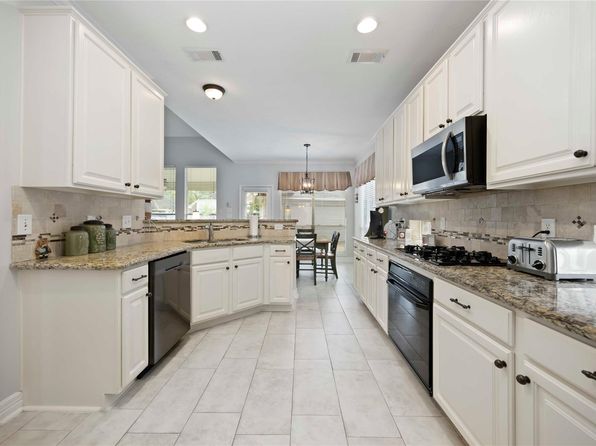 13611 Delacey Ln