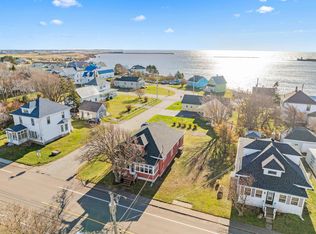 168 Borden Ave, Borden Carleton, PE C0B1X0