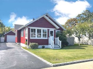 48 Highland Ave, Patchogue, NY 11772