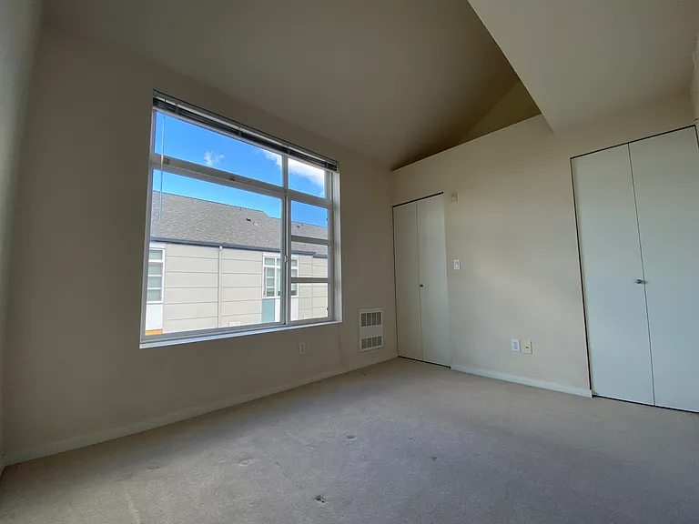 15107 NE 81st Way — Photo 9