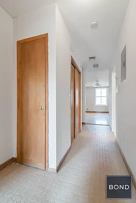 Rented by Bond New York | media 19