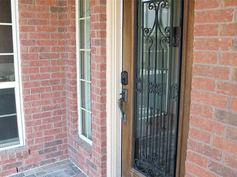 130 E Lasting Spring Cir — Photo 35