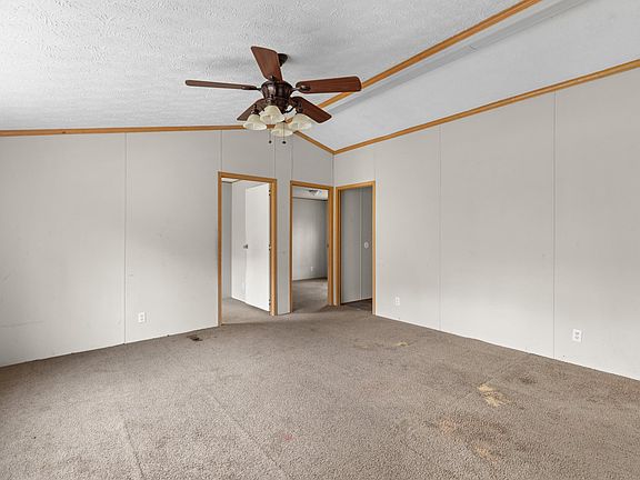 5th image of 153 Wilderness Dr
