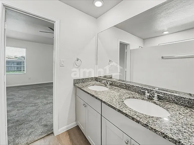 2709 Iberia Ct — Photo 9