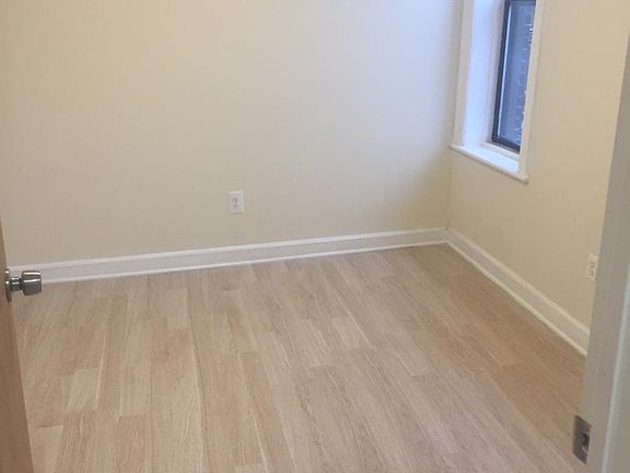 4th image of 2920 Avenue P