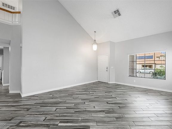 5th image of 84 Urbana Dr