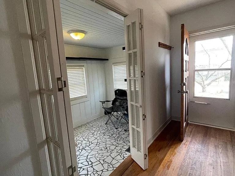 1173 Avondale Ave SE — Photo 3