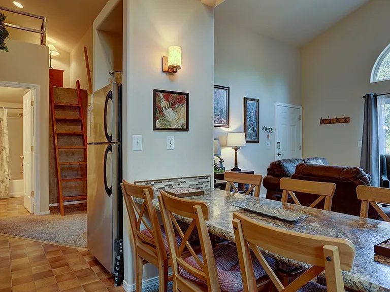 56858 Enterprise Dr — Photo 9