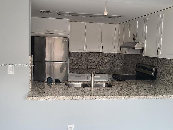 3rd image of 100 SW 110th Ave #1264