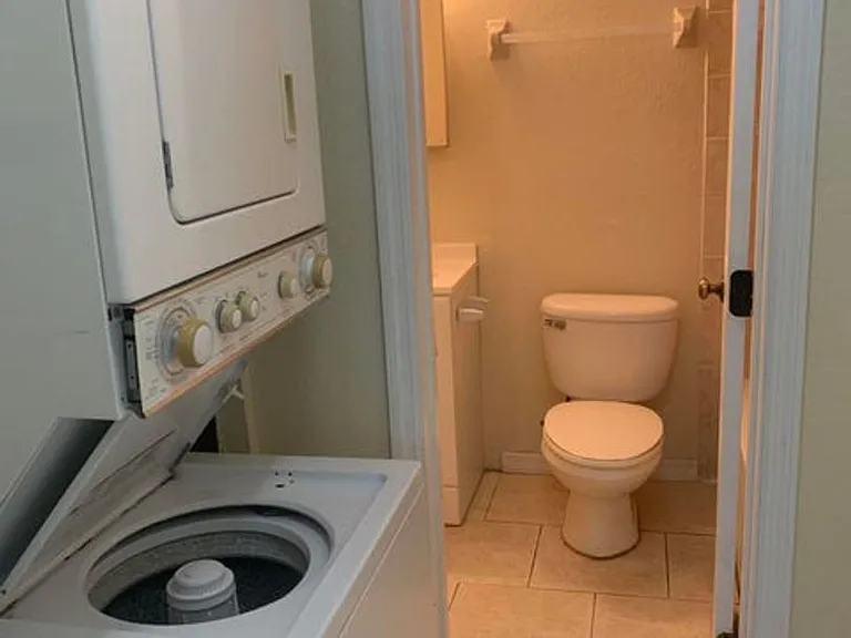 220 Columbia Dr #33 — Photo 6