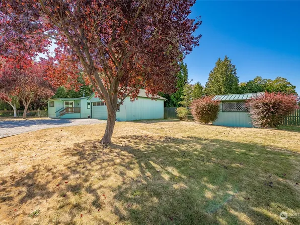 7585 Sterling Avenue, Blaine, WA 98230