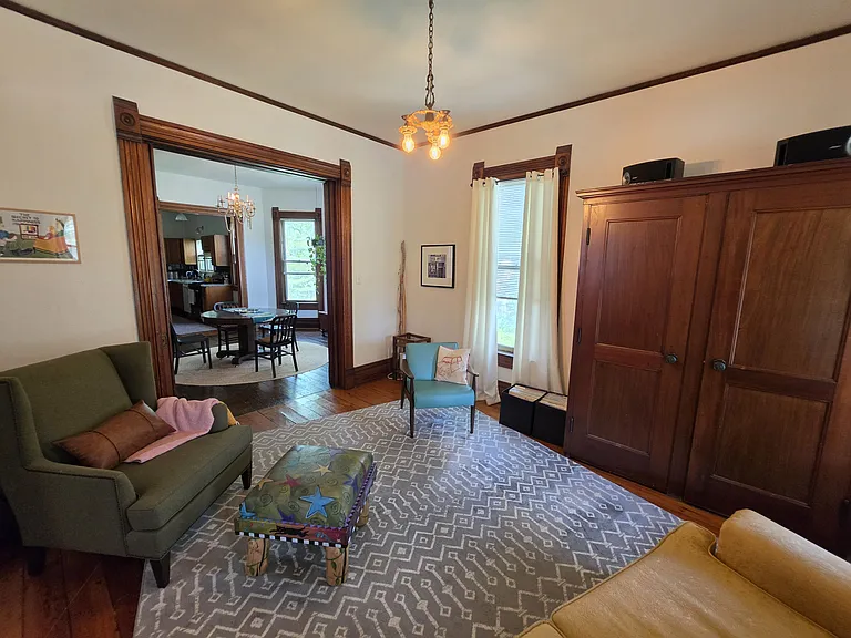 2809 Cottage Grove Ave — Photo 7