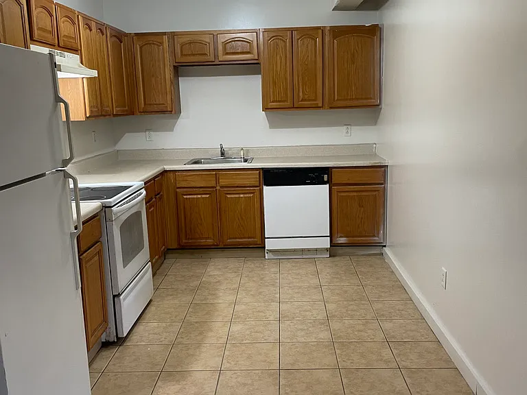 246 North St #411 — Photo 4