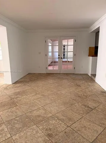 401 Warren Ln — Photo 7