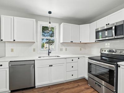 823 Margaret St, Saint Paul, MN, 55106