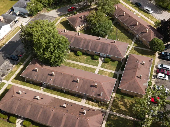 1114 Porter St, Waukegan, IL 60085