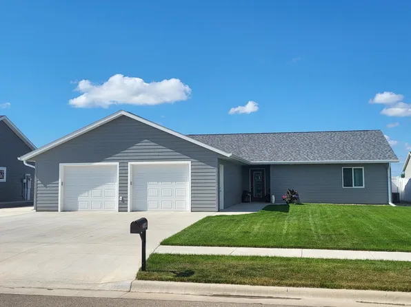 2169 Brookstone Loop, Pierre, SD 57501
