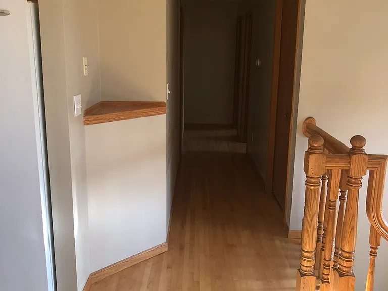 405 Manor Ridge Dr NW — Photo 1