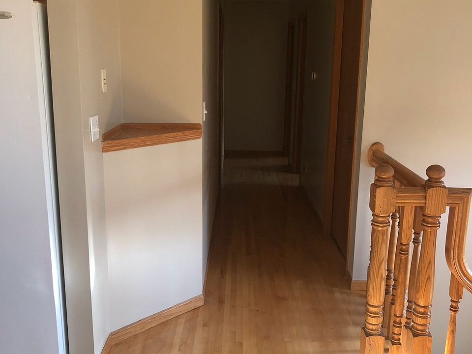 1st image of 405 Manor Ridge Dr NW