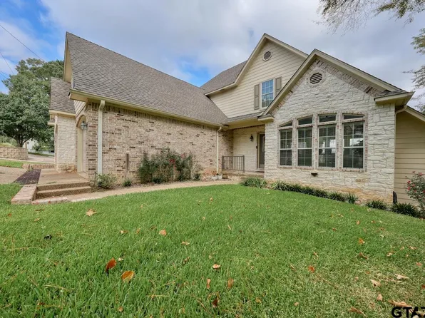 521 Hideaway Ln E, Lindale, TX 75771