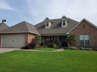 308 Southlake Cir, Youngsville, LA 70592
