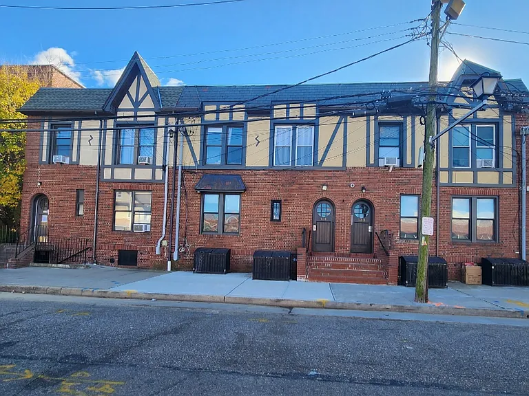 133 Lincoln Ave #2E — Photo 10